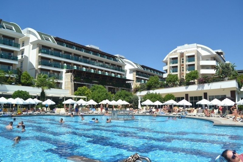 Limpeza de Piscina Condomínio Orçar Campo Belo - Limpeza de Piscina Grande